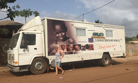 Camion d'intervention dentaire au Togo